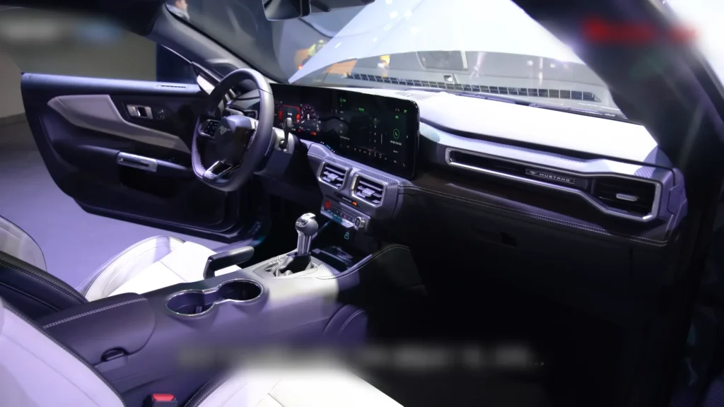 드리프트를 한 방에 포드 7세대 신형 머스탱 신차 리뷰 Ford Mustang 3 20 screenshot